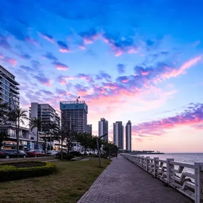 Floral Hotel·Haikou Cloud Haiyi Seascape Hotel (Wanluyuan Haikou Bay Store) Отели рядом с достопримечательностью «Пляж Jiari»