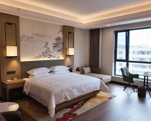 Huining Bell Tower Hotel Ξενοδοχεία στην πόλη Χουίνινγκ