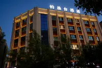 Kash YU Hotel