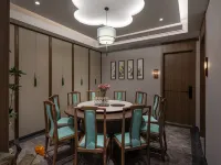Maple Jiangfeng Bieyuan · Riverside Homestay (Suzhou Hanshan Temple & Guanqian Street Branch) Hotels near Feng Bridge