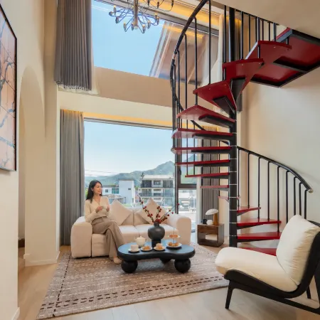Pusu Xishan | Moon Bay, Jiangnan Sky Road Family villa with pool, smart theater & stream hiking