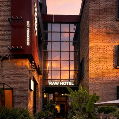 RAW HOTEL Hotels near Green lake