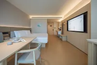 Ji Hotel (Xiamen Xinglinwan Joy City Sea View) - 4 Yıldız