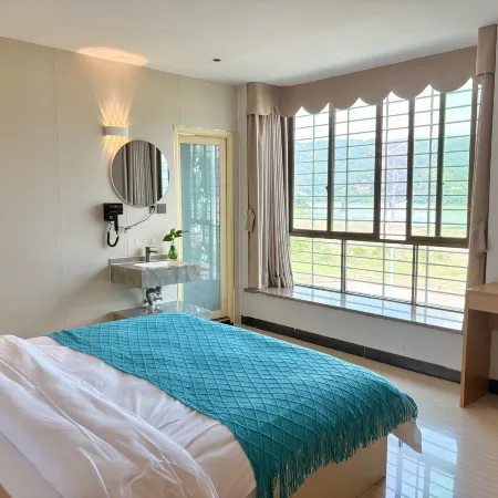 Riverside Homestay (Jinan Road)