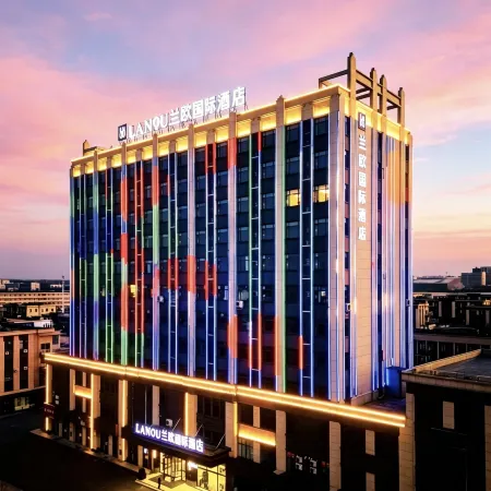 Lanou International Hotel (Xinyang Luoshan Jianghuai South Road)