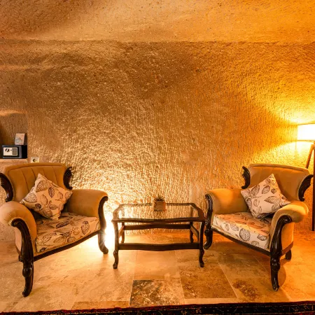 Memories Cave House