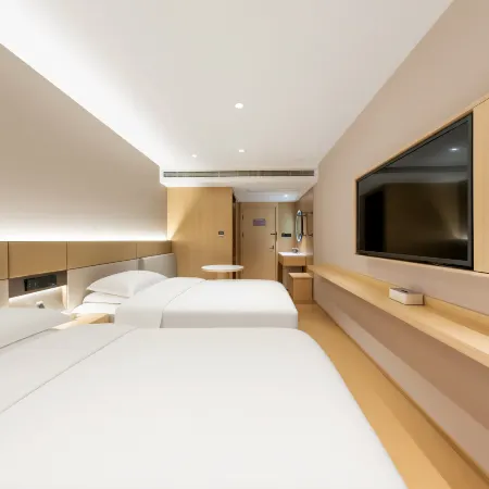Jiting Hotel (Shanghai Jing'an Temple Wuning Road Subway Station)