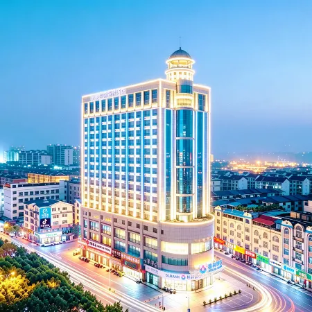 Rolls Qingyue Hotel (Liuzhou Luzhai Cultural Plaza)