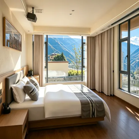Yunjie Qingju · Xueyu Yunqi Homestay (Downtown of Xiaojin County)