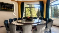 Urumqi Nanshan Forest Health - Wellness Resort Hotel - parking