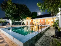 Palma Villa Homestay Klaten -  Ferienhäuser