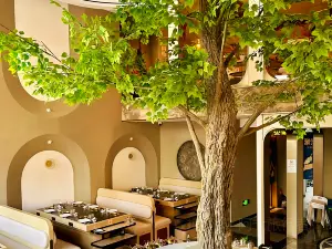 聚月圆·鲜切牛肉火锅(人民路店)