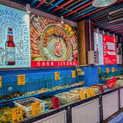 钱锋炭缸烧烤·海鲜·宵夜(华龙道店) 여행 사진