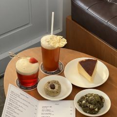 THE CANDOUR User Photo