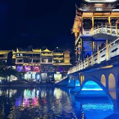 MAN SHI XIA BING User Photo