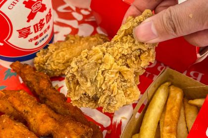 塔斯汀中国汉堡(圣泉广场店)