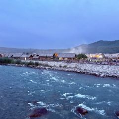 禾木老村山庄 User Photo