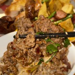 Jinhuashiliyinyuecanba User Photo