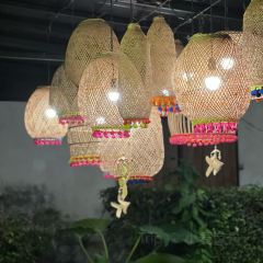 Wanlamun Rim Nam User Photo