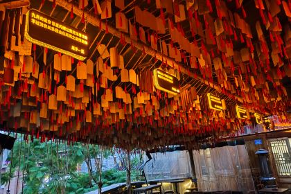 小屋-果子的店•民谣火塘•音乐酒馆