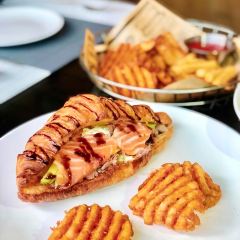 COURTYARD HOTEL/RESTAURANT/BAR User Photo