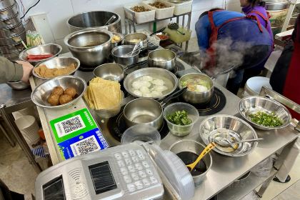 汪师傅双柳鱼丸汤(潢川店)