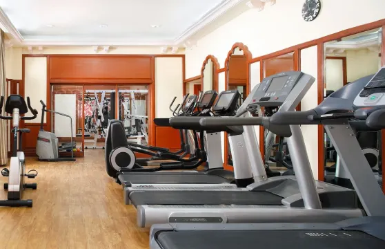 Kim Mohan's Restaurant & Cafe