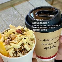 曲尼卡咖啡甜茶馆 User Photo