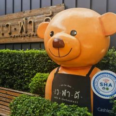We-La-Dee Cafe & Restaurant User Photo