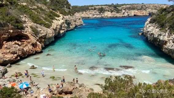 Parking Calo des Moro/ S’Almunia