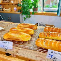 蓝墙面肺子(赛依拉木街店) User Photo