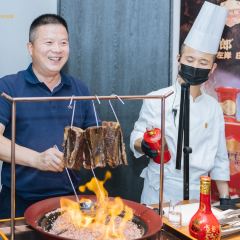 晓长安·新陕菜(北二环店) 여행 사진
