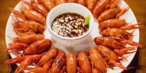 十三香龍蝦幹鍋