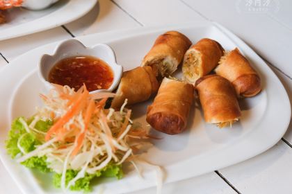 Oasis Bar & Restaurant