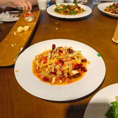 西雙曼傣.邊境傣味.野生菌手抓飯.炒野生菌（南屏街•百大新天地店）張用戶圖片