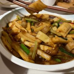 XIANG CHOU User Photo