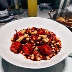 一品红养生汤煲(融汇温泉店) User Photo