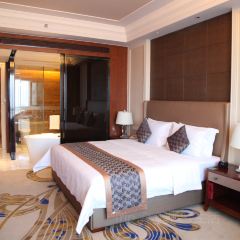 呼和浩特巨华国际大酒店·天穹旋转餐厅 User Photo