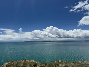 Qinghai Lake Shengquan Bay Ecological Experience Area (Qinghai Lake Cliff)