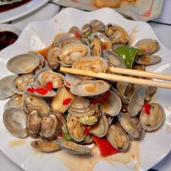 老船夫海鲜馆·本地人肯定·现捞鲜活海鲜(银滩店) User Photo