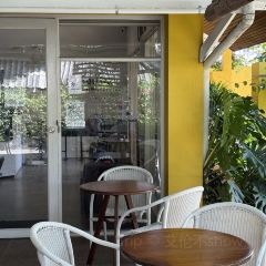 Coffee Next Door User Photo