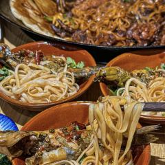 皖北巫氏三胖地锅鸡(庐江店) User Photo