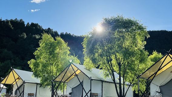 茸洽·Glamping娜姆措温泉帐篷营地