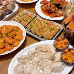 乞老板海鲜烧烤•甜麻肥蛤•海胆•海肠捞饭(山大店) 여행 사진