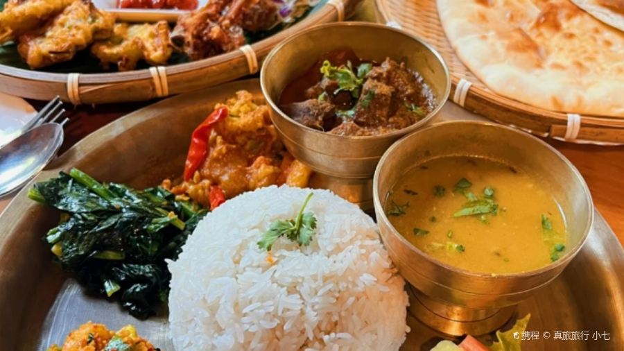 兰心石锅菌王府(林芝佳美花园店)