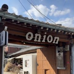Cafe Onion Anguk User Photo
