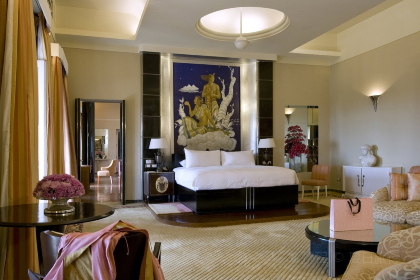 Kim Mohan's Restaurant & Cafe