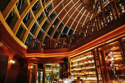 FIFTY-TWO Penthouse Bar