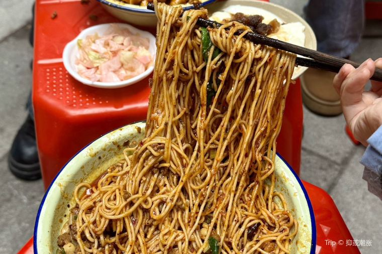 周小波重慶小麵