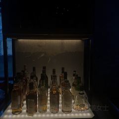 FOUR PLAY BAR 여행 사진